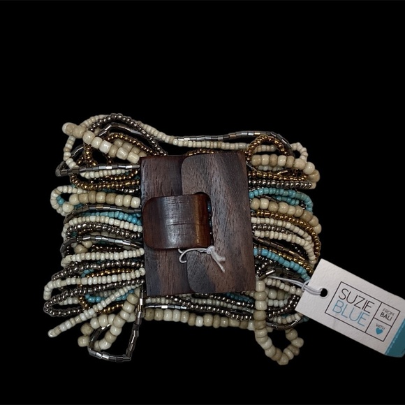 Beaded and wood bracelet, Suzie Blue, Handmade - Picture 3 of 11